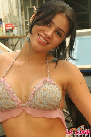 Young 18 teen girl. Tatiana has all the  - Picture 3