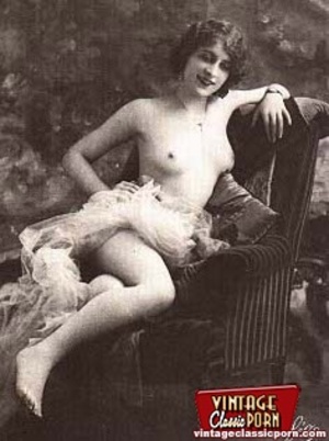 Hairy snatch. Real vintage topless girls - Picture 9