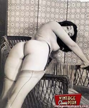 Classic xxx. Several fifties ladies show - Picture 7