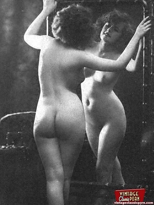 Vintage xxx. Some vintage girls standing - Picture 11