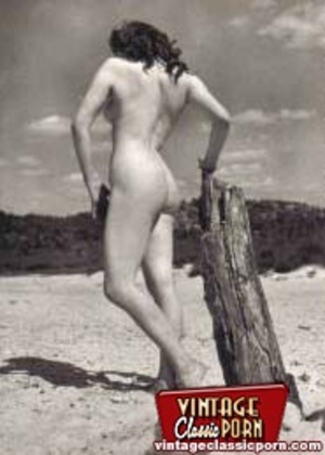 Vintage pussys. Real vintage naked chick - Picture 1