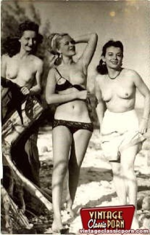 Vintage pussys. Real vintage naked chick - Picture 3