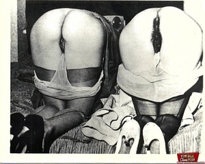 Retro nude. Horny vintage home made pict - Picture 1