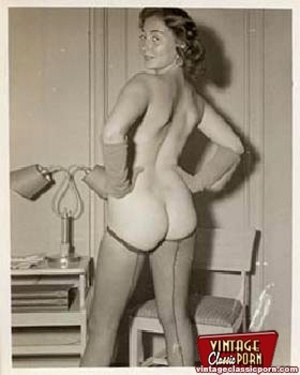 Retro nude. Horny vintage home made pict - Picture 3
