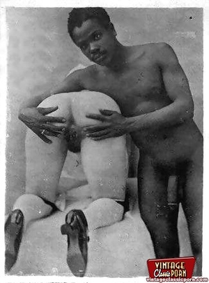 Vintage nude. Horny kinky vintage naked  - Picture 4