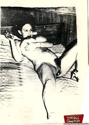 Hairy galleries. Vintage hairy nude home - Picture 6