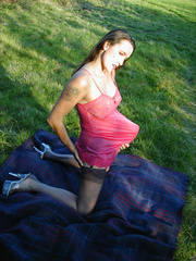 Femdom fetish. Jane outdoors in pink - Unique Bondage - Pic 5