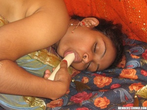 India porn star. Indian teen slut eating - XXX Dessert - Picture 3