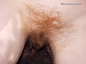 Hairy gallery. Naked Redhead Hippie girl - Picture 21