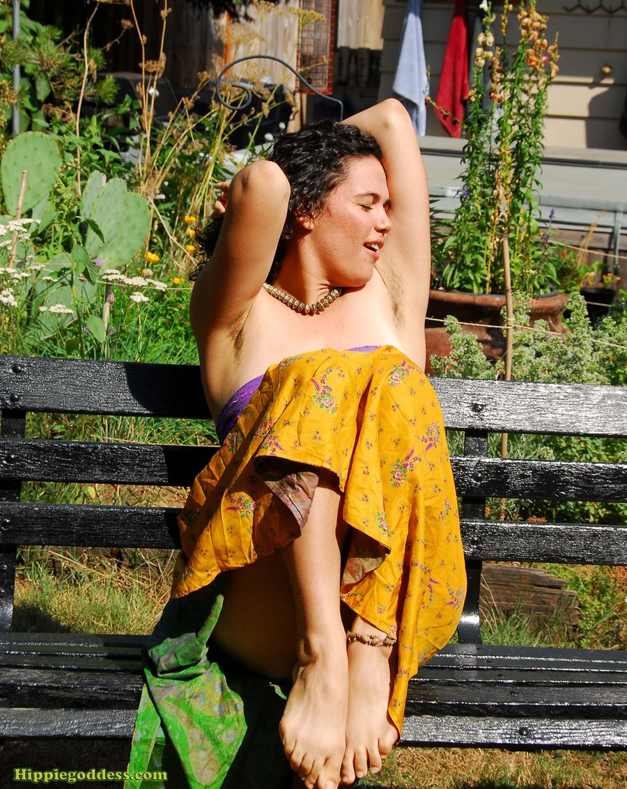 Hairy xxx. Beautiful brunette with hairy bu - XXX Dessert - Picture 1