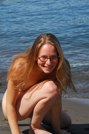 Erotic girls. Mature,Hairy, Blond Hippie - Picture 8