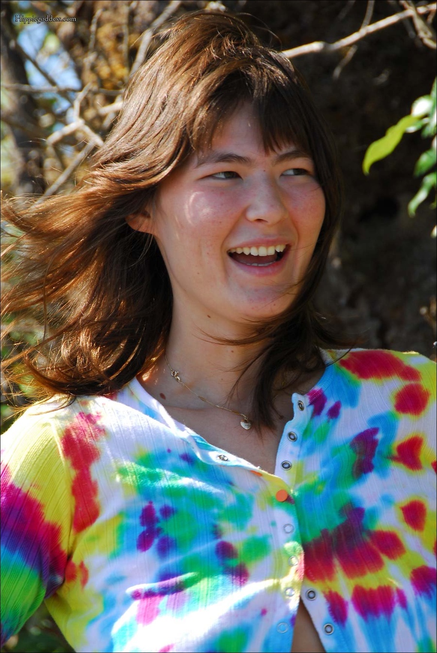 18 teen sex porn. Asian hippie chick at the - XXX Dessert - Picture 1