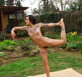 Hairy xxx. Thyme does nude yoga. Beautiful, exotic, hairy girl with incredible