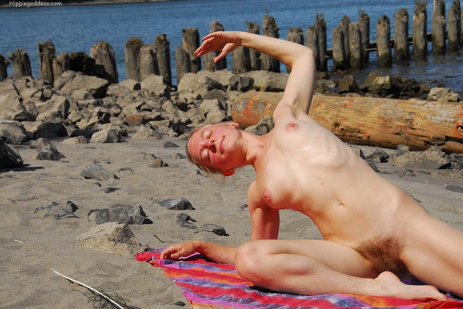 Xxx teen. Blond, very hairy hippie girl wit - XXX Dessert - Picture 2