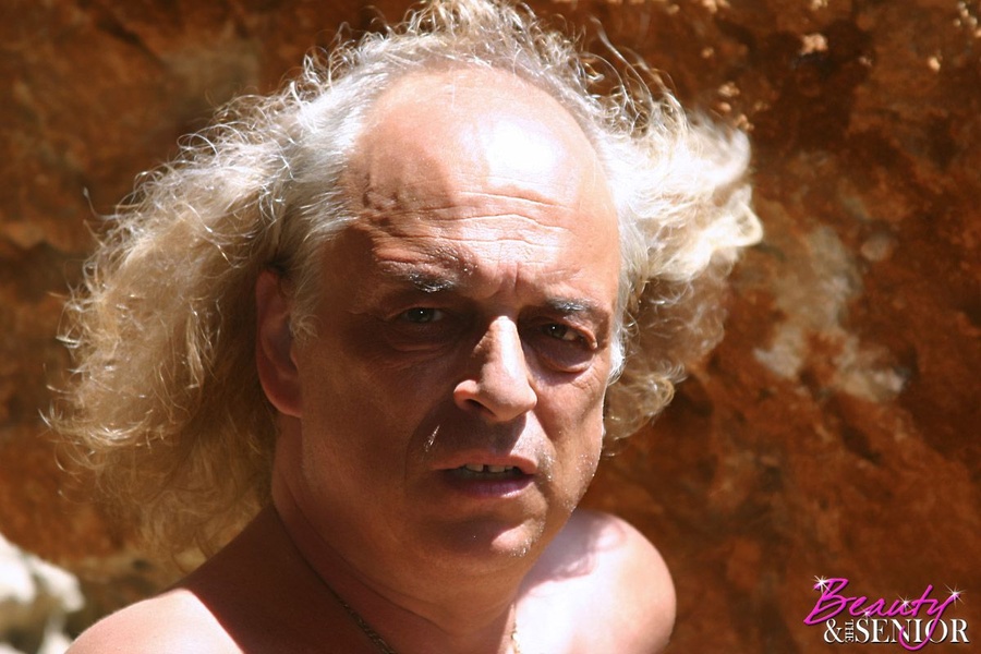 Nude teen. Babe seduces dirty old bum for s - XXX Dessert - Picture 1