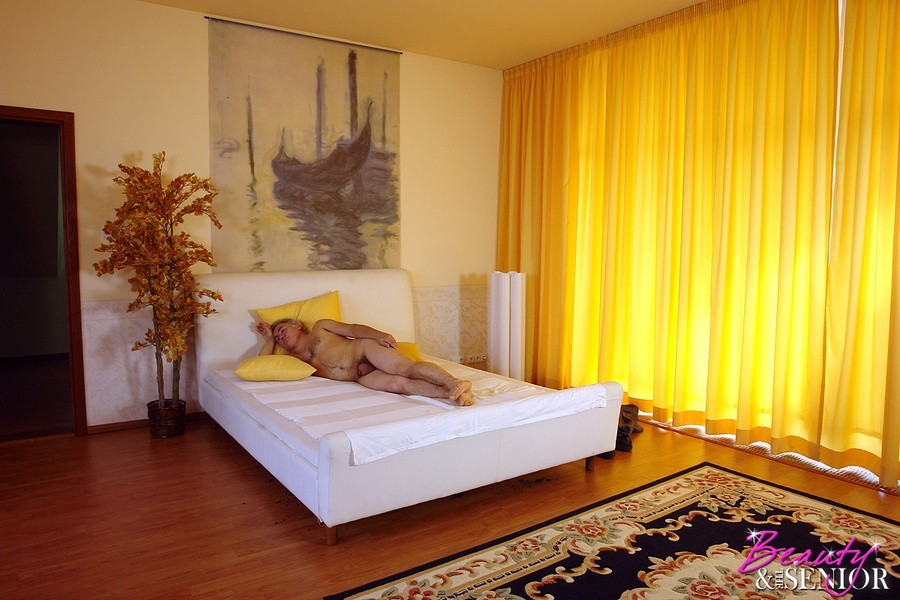 Young old xxx. Stunning teen maid cleans up - XXX Dessert - Picture 3