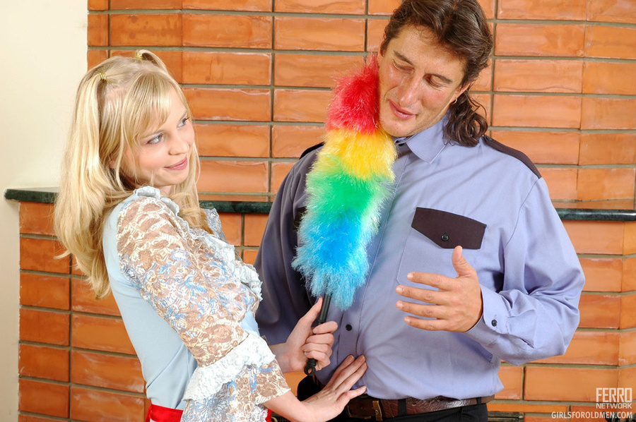 Old young adult. Older policeman inspecting - XXX Dessert - Picture 7