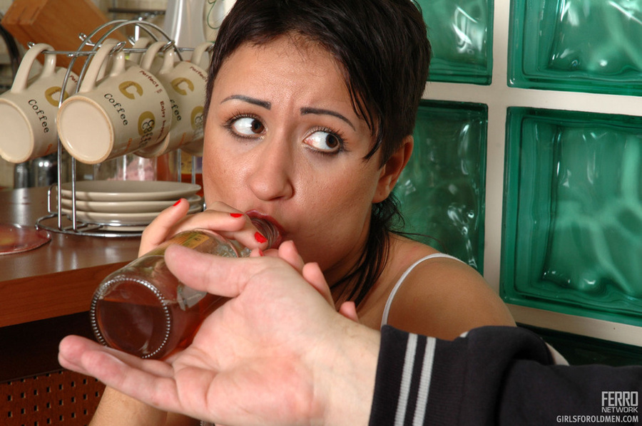 Young old sex. Hot girl exchanging oral fav - XXX Dessert - Picture 2