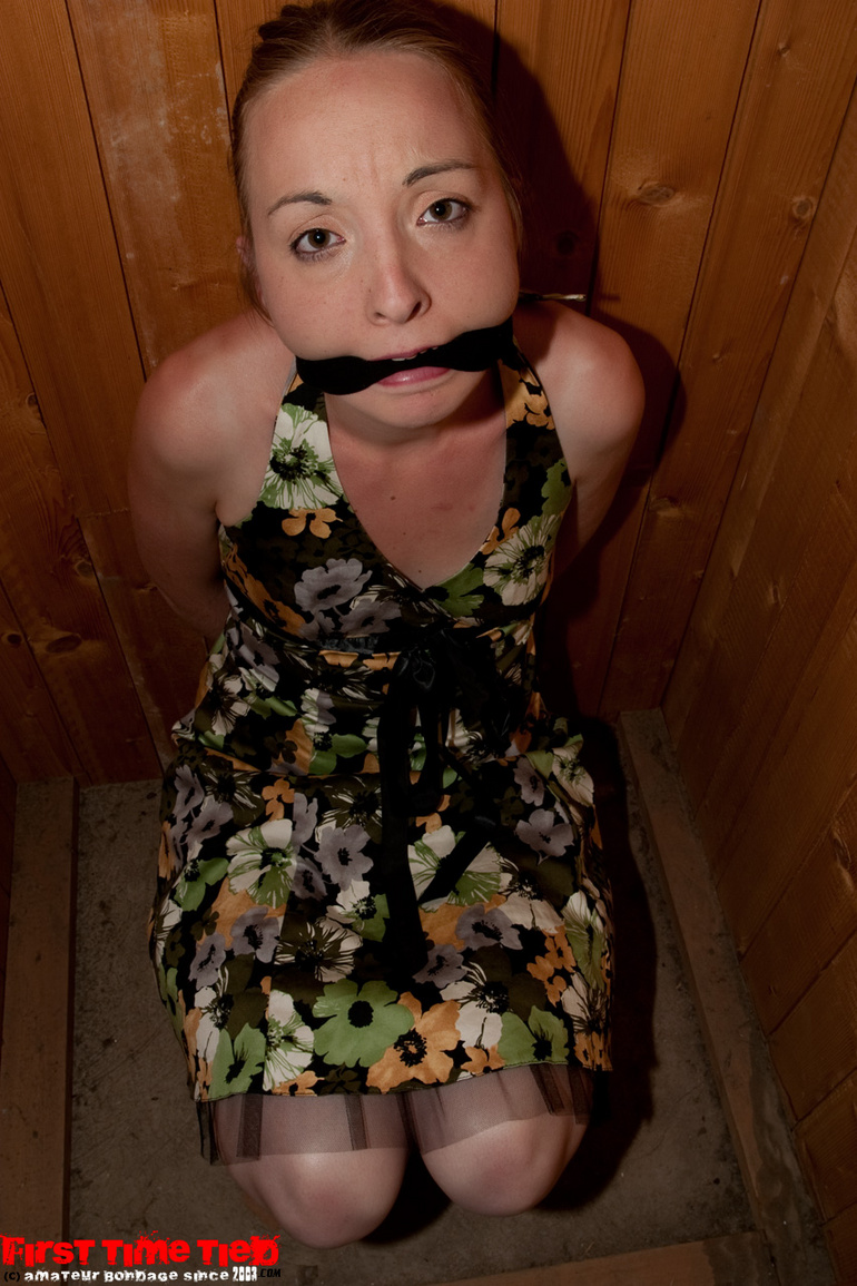 Marie captured in the attic - Part 2 - Unique Bondage - Pic 5