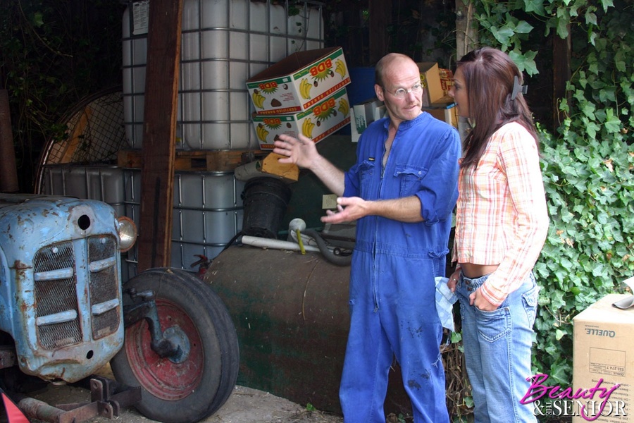 A sweet teenage beauty seduces a horny seni - XXX Dessert - Picture 7