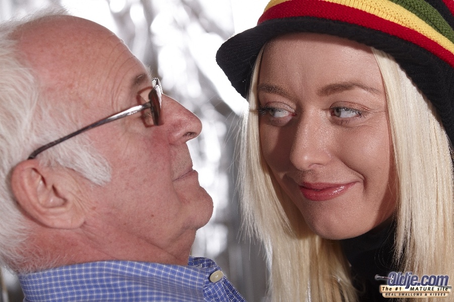 Old men young ladies - Alena has a super bo - XXX Dessert - Picture 2