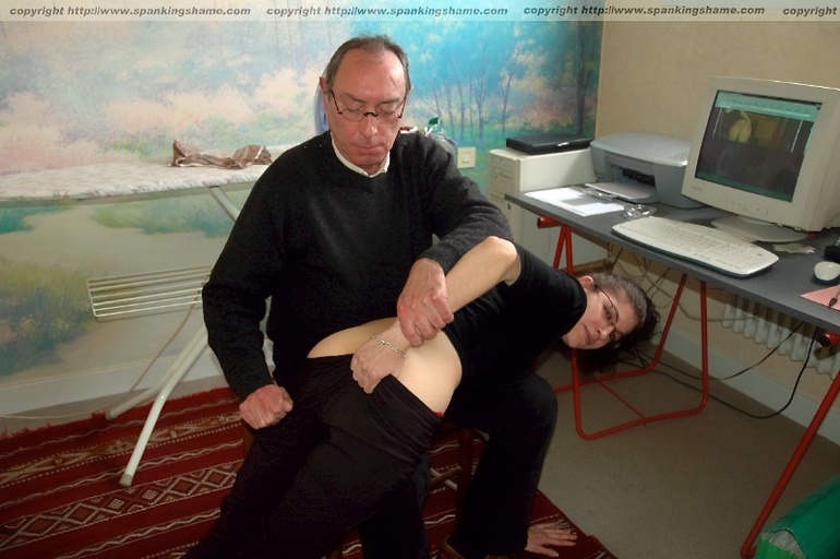 Corporal punishment for a maid caught - Unique Bondage - Pic 8