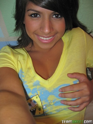 Amateur dark haired teen slowly slips ou - Picture 6