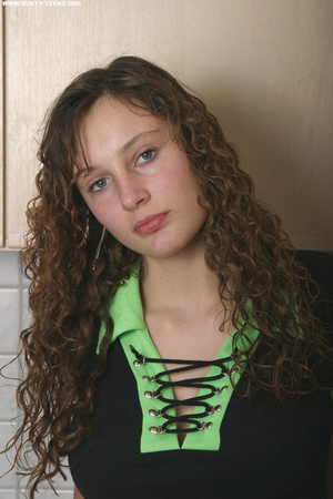 Moody but very attractive teen shows her - XXX Dessert - Picture 2