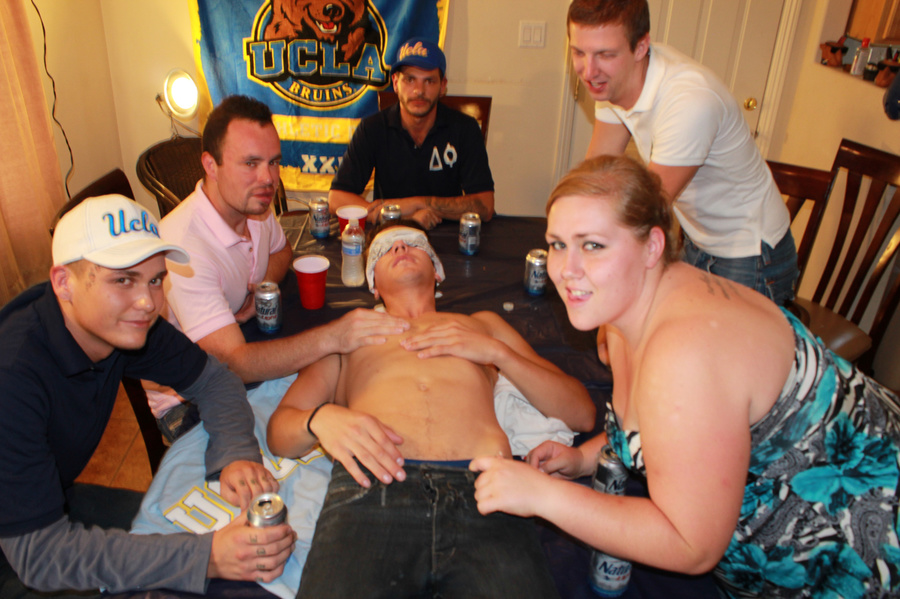 Handsome young hunk gets undressed and blin - XXX Dessert - Picture 12