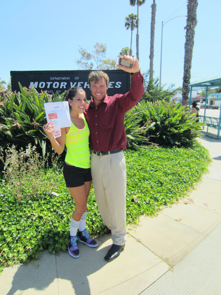 Slutty young girl in tight green panties se - XXX Dessert - Picture 2