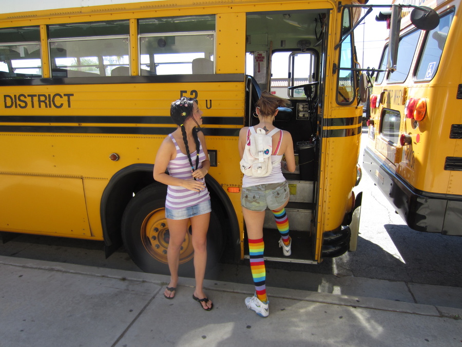 Sexy teen girls posing outdoors and then ma - XXX Dessert - Picture 9