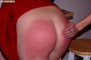 Full ripe ass glowing red - teen cutie s - Picture 10