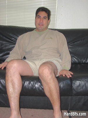 Real homemade pics of gay dude posing fully clothed. Tags: Gay pics, homosexual men. - XXXonXXX - Pic 3