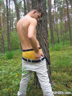 Sexy shaped gay dude stripteasing and masturbating in the woods. Tags: Gay cum, outdoor, men porn. - Picture 4