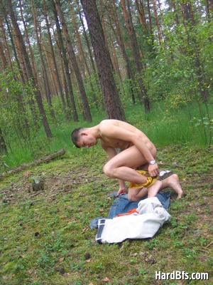 Sexy shaped gay dude stripteasing and masturbating in the woods. Tags: Gay cum, outdoor, men porn. - Picture 6