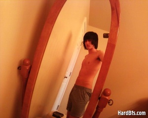 Slim shaped young twink boy making hot xxx selfshot pics. Tags: Naked gay, men erotica. - XXXonXXX - Pic 9