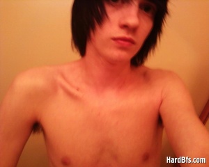 Slim shaped young twink boy making hot xxx selfshot pics. Tags: Naked gay, men erotica. - XXXonXXX - Pic 12