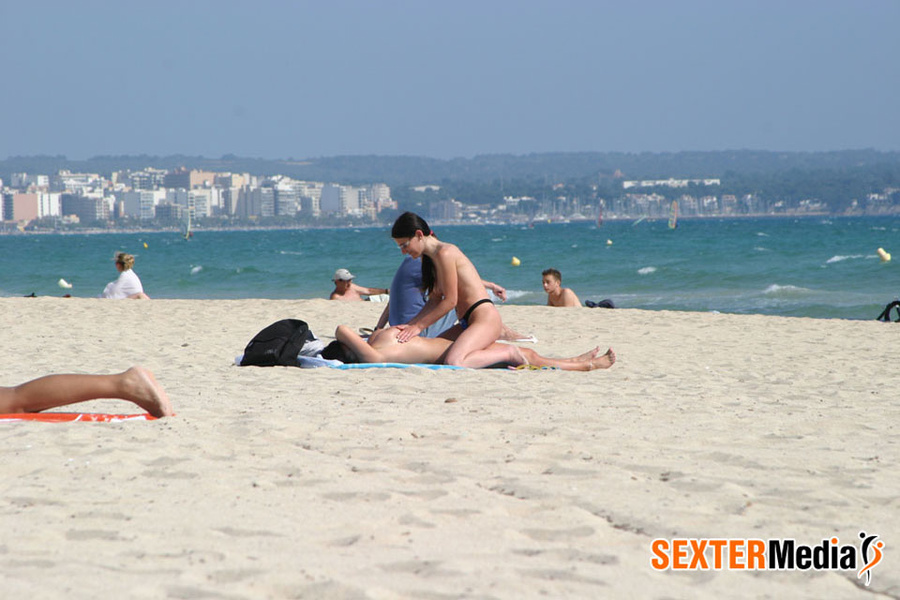 Two big boboed hotties don't mind sunbathin - XXX Dessert - Picture 6
