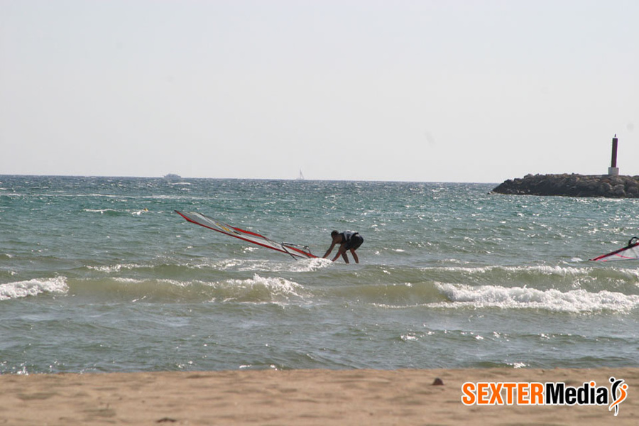 Two big boboed hotties don't mind sunbathin - XXX Dessert - Picture 9