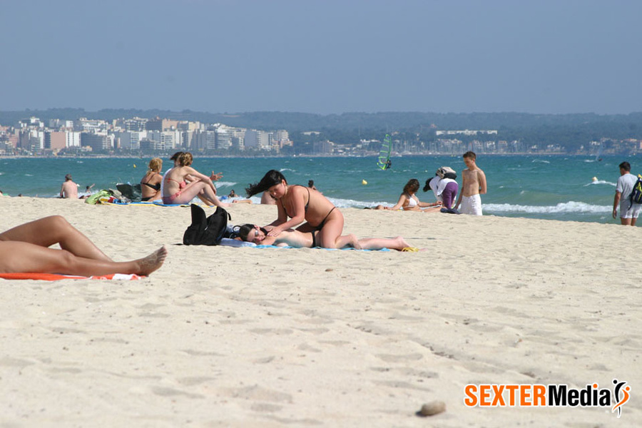 Two big boboed hotties don't mind sunbathin - XXX Dessert - Picture 20