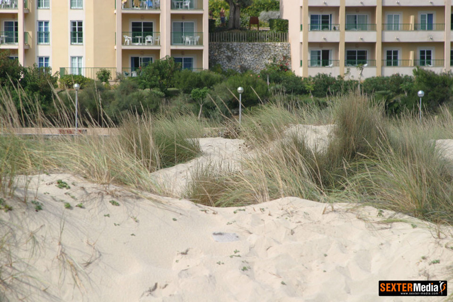 Check out amateur pics of sexy girl sunbath - XXX Dessert - Picture 1