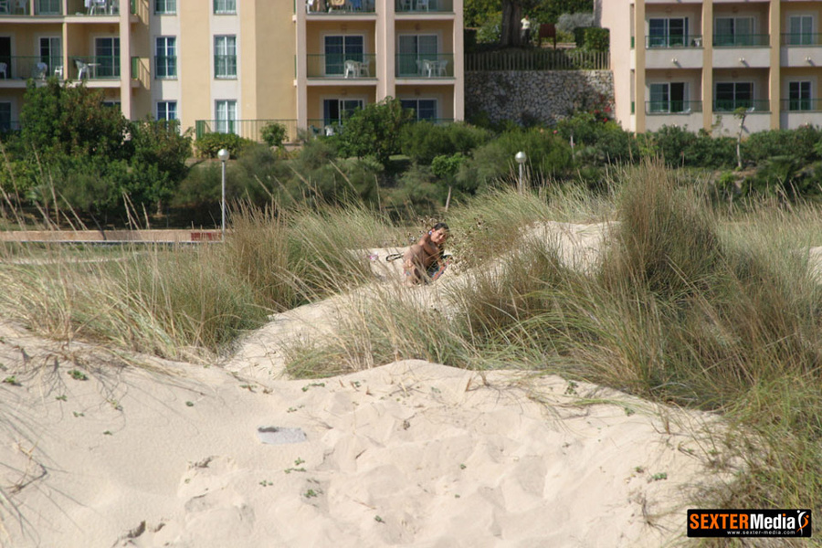 Check out amateur pics of sexy girl sunbath - XXX Dessert - Picture 11