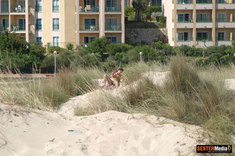 Check out amateur pics of sexy girl sunbath - XXX Dessert - Picture 13