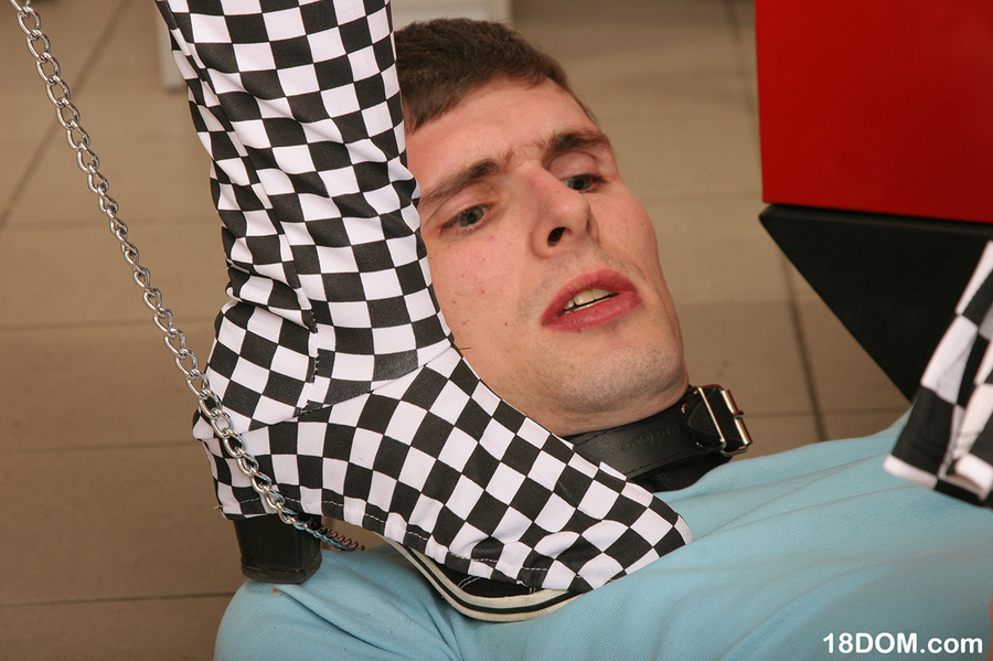 Tall young hunk gets his face sitted and co - XXX Dessert - Picture 15