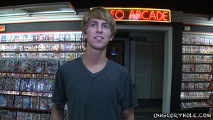 Naive guy doesn't expect his small frien - XXX Dessert - Picture 1