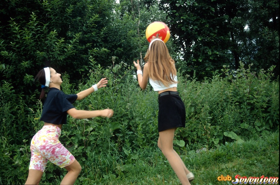 Xxx lesbian pics of two naked teen beauties - XXX Dessert - Picture 4