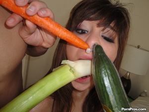 Ready to push anything inside her mouth  - XXX Dessert - Picture 5