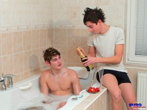 That innocent Gay Sex champagne party in the bathroom! - XXXonXXX - Pic 4
