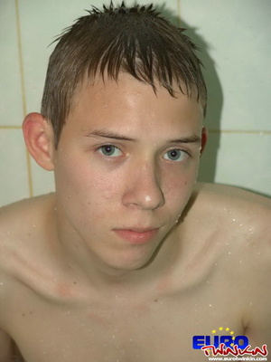 Nothig relaxes me in free xxxgay way like hot shower water! - Picture 11