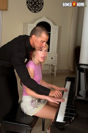 Young piano teacher - Picture 3